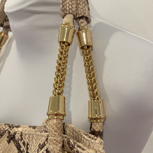 CC SKYE Python handbag beautiful and like new - Picture 3 of 6